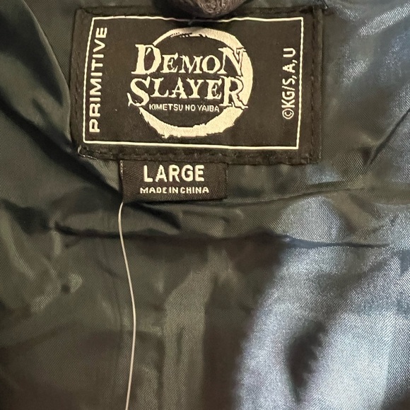 Primitive x Demon Slayer Tanjiro Lightweight Shirt Jacket - Picture 10 of 12